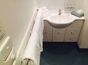 ***  Bay Hotel Apartments Hobart Australia