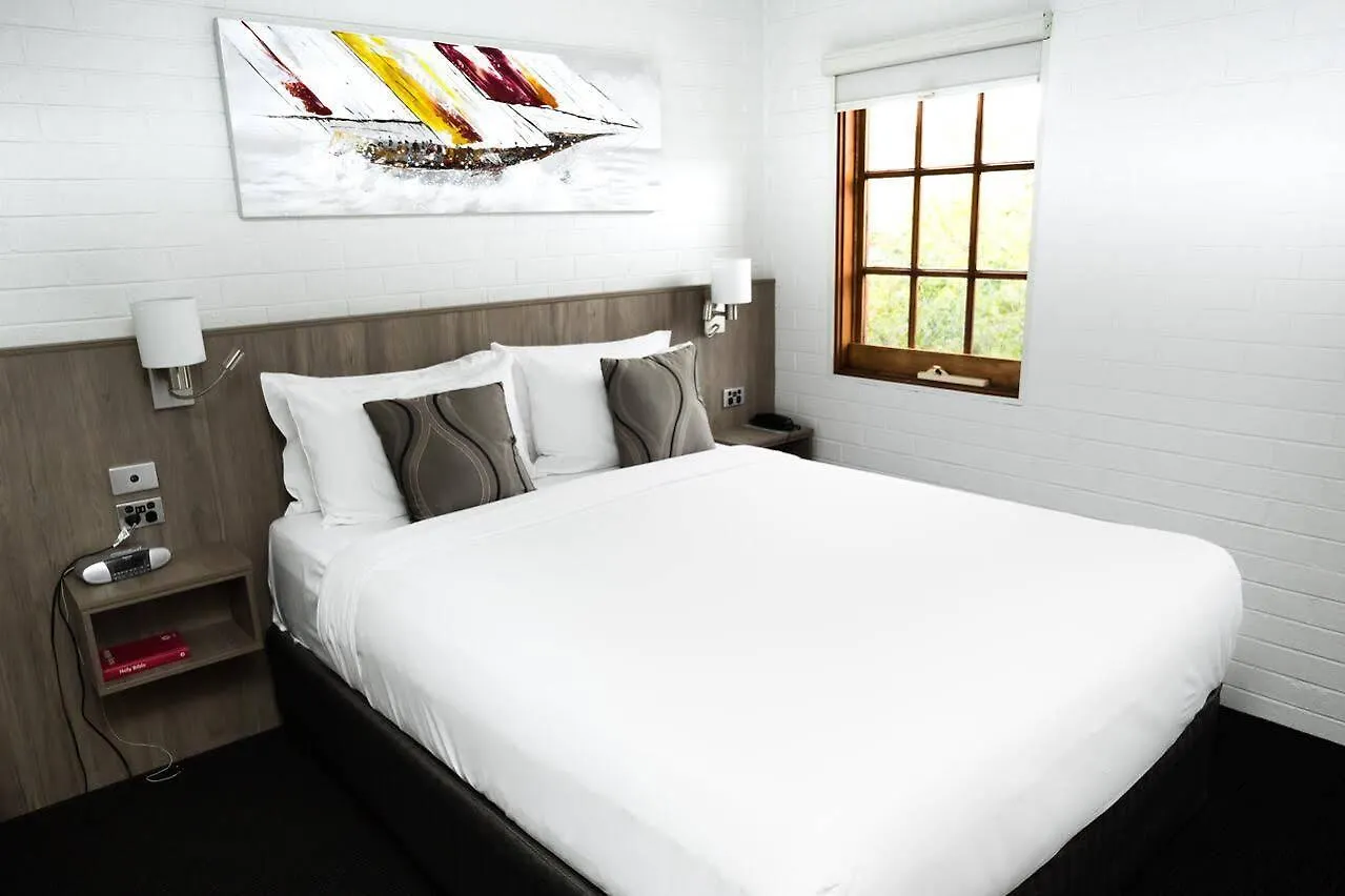 Bay Hotel Apartments Hobart 3*,  Australia